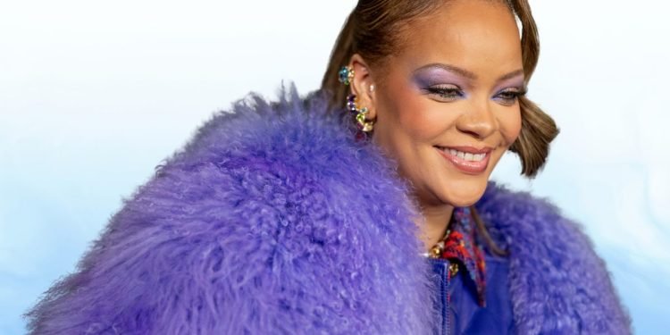 Third child in 2 years? Rihanna sets internet ablaze with pregnancy picture
