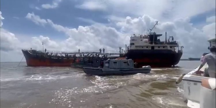 vessel transporting stolen crude