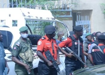 Gunshots as Kogi gov smuggles Yahaya Bello from EFCC siege