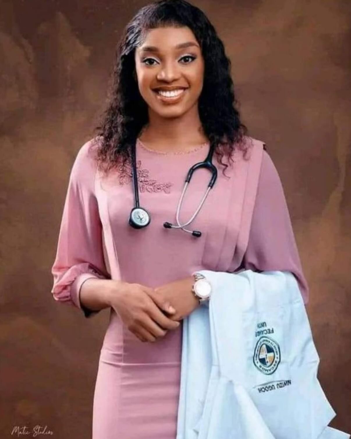 Meet Nwizu Ugochi the Best Graduating Student of UNN, with 8 Distinctions, Wins Best Student Awards