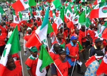 Nigerian workers rejects 35% pay rise
