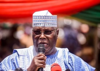 Atiku urges peace, says FG’s action breaches constitution