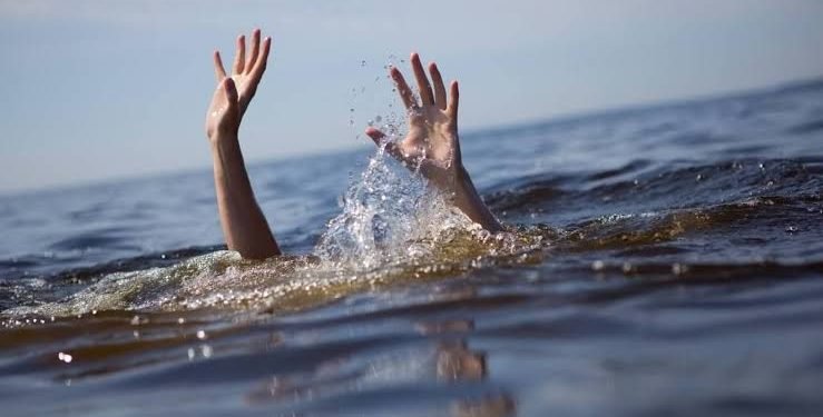 6 Nigerian students drown in river after WAEC