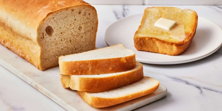 Nigerians shun bread, as prices soar