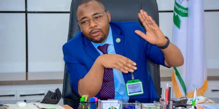 Kano anti-graft agency blocks N160m, to quiz Kwankwaso’s nephew Thursday