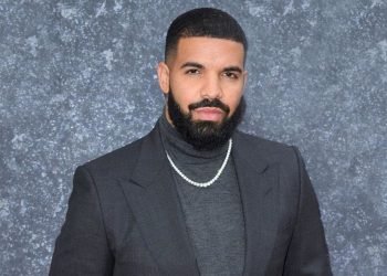 Drake Spotted At Tems’ Toronto Concert