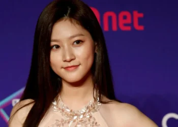 Tems Becomes First African Female Artist to Hit 1 Billion Streams on Spotify