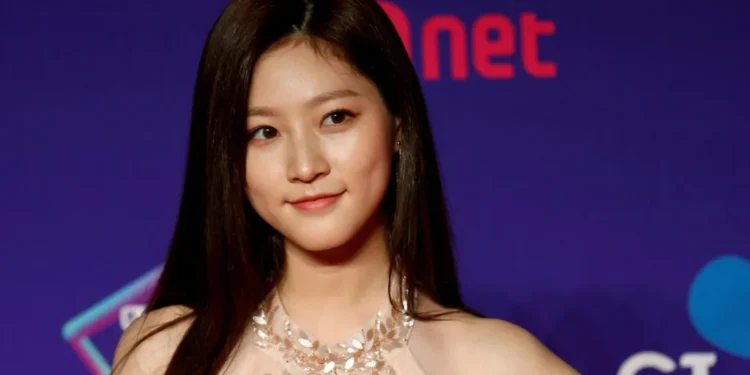 Tems Becomes First African Female Artist to Hit 1 Billion Streams on Spotify